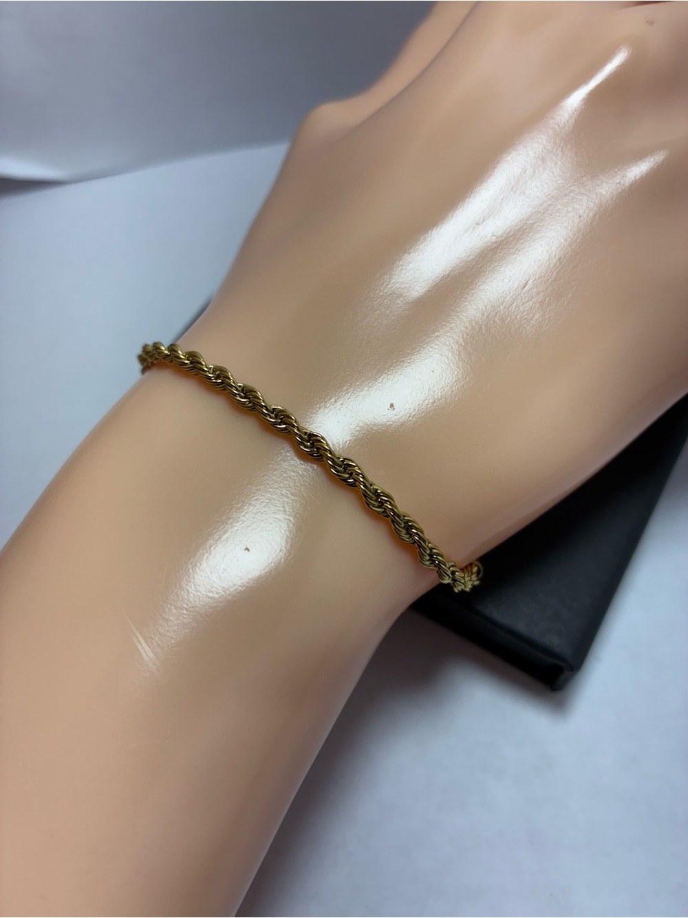 Elegant Gold Rope Chain Bracelet - Women Jewelry